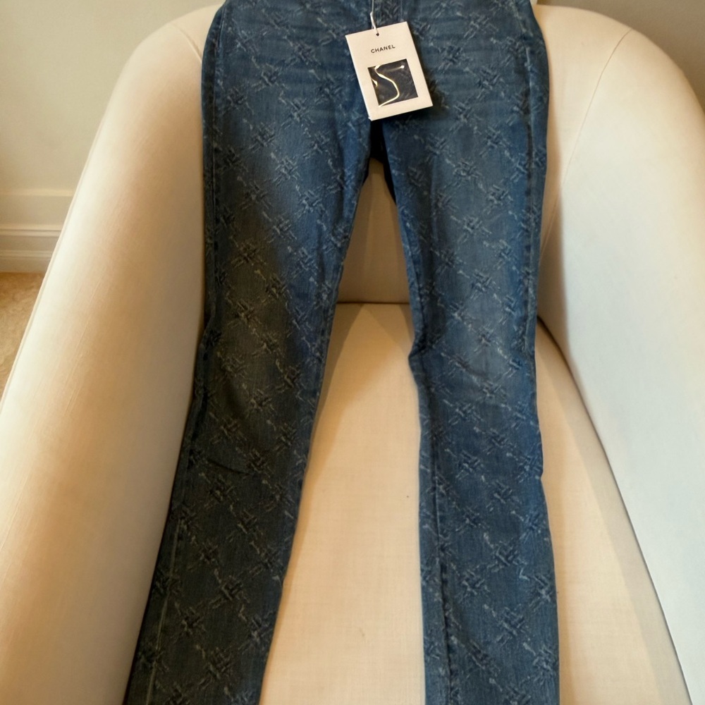Chanel 2019 skinny leg jeans